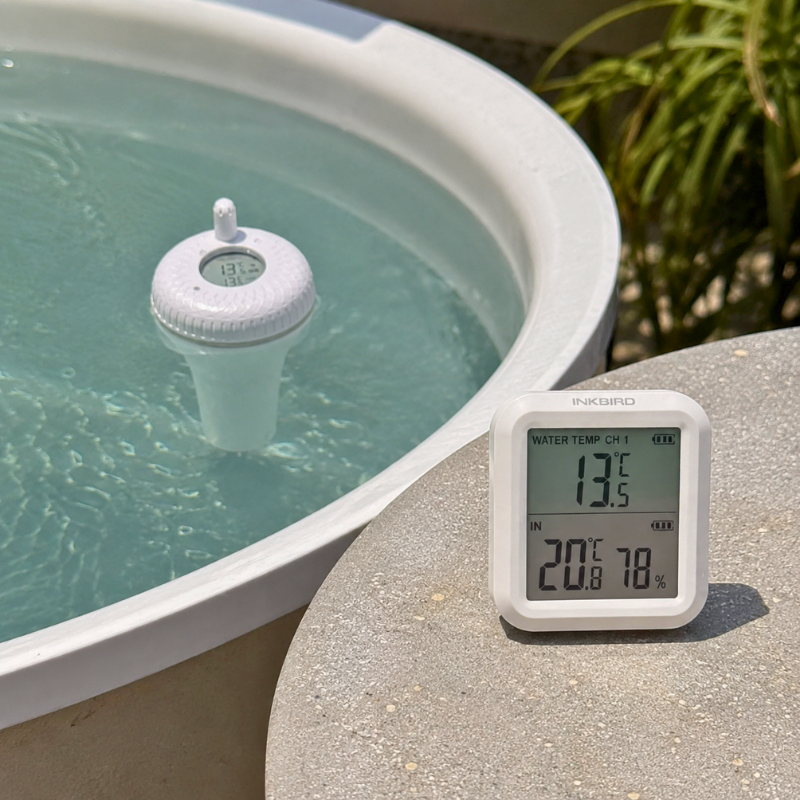 Plungr™ FloatTemp Water Thermometer