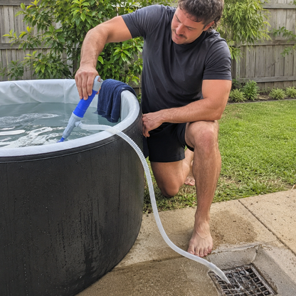 Plungr™ QuickDrain Water Pump